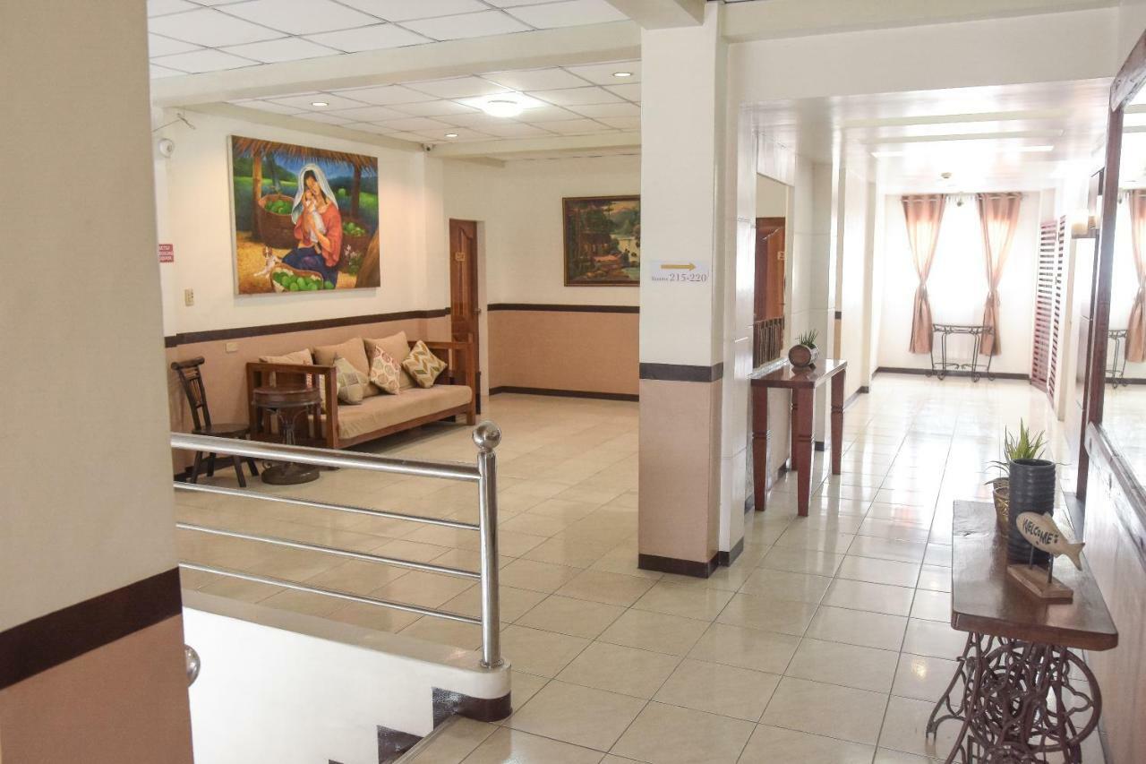 Tiptop Tower Suite Inn Dumaguete City Esterno foto