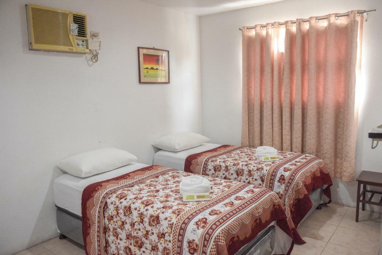Tiptop Tower Suite Inn Dumaguete City Esterno foto