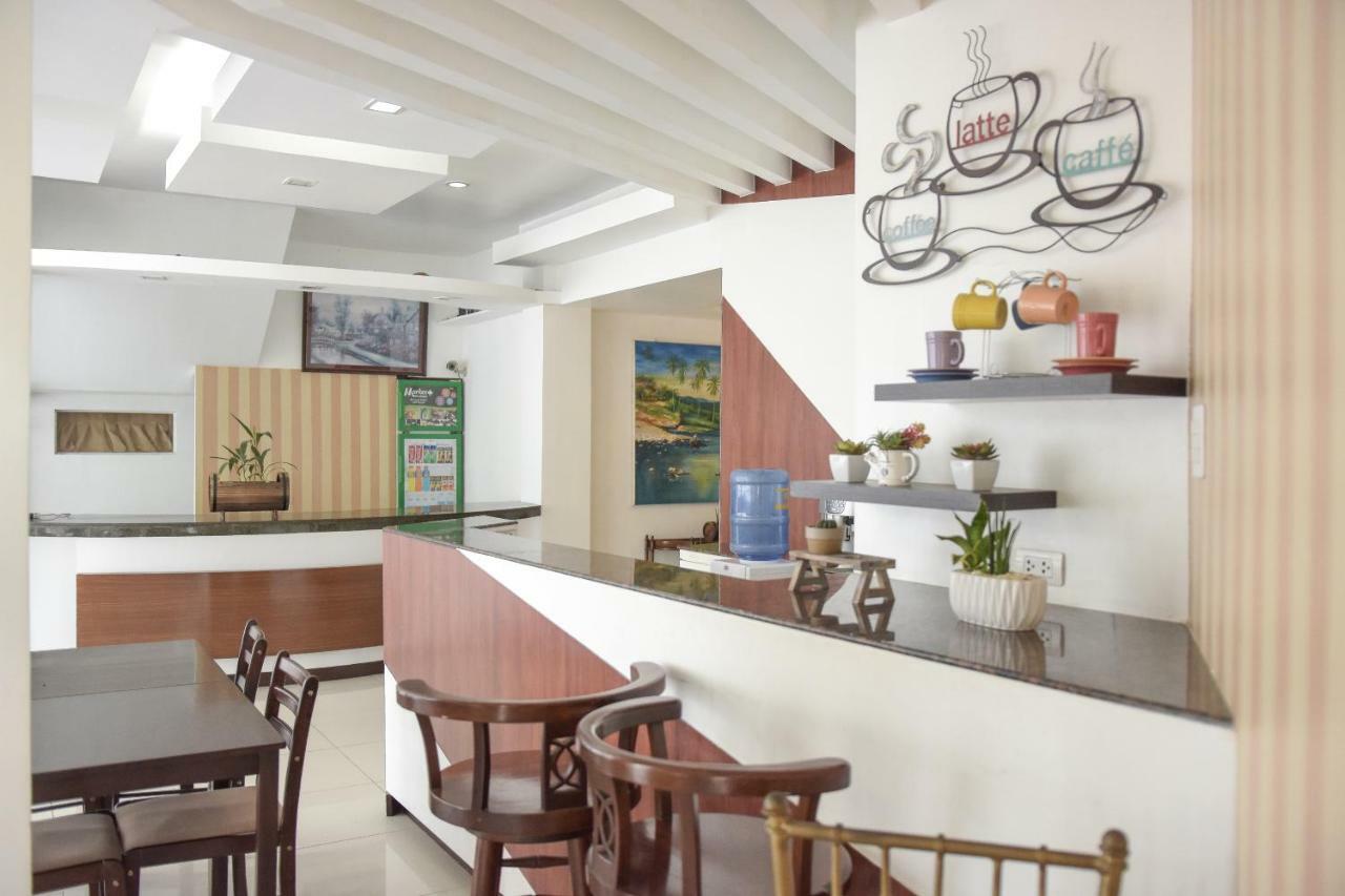 Tiptop Tower Suite Inn Dumaguete City Esterno foto